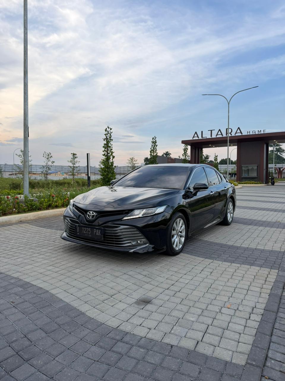 Gambar Camry 2.5 V at